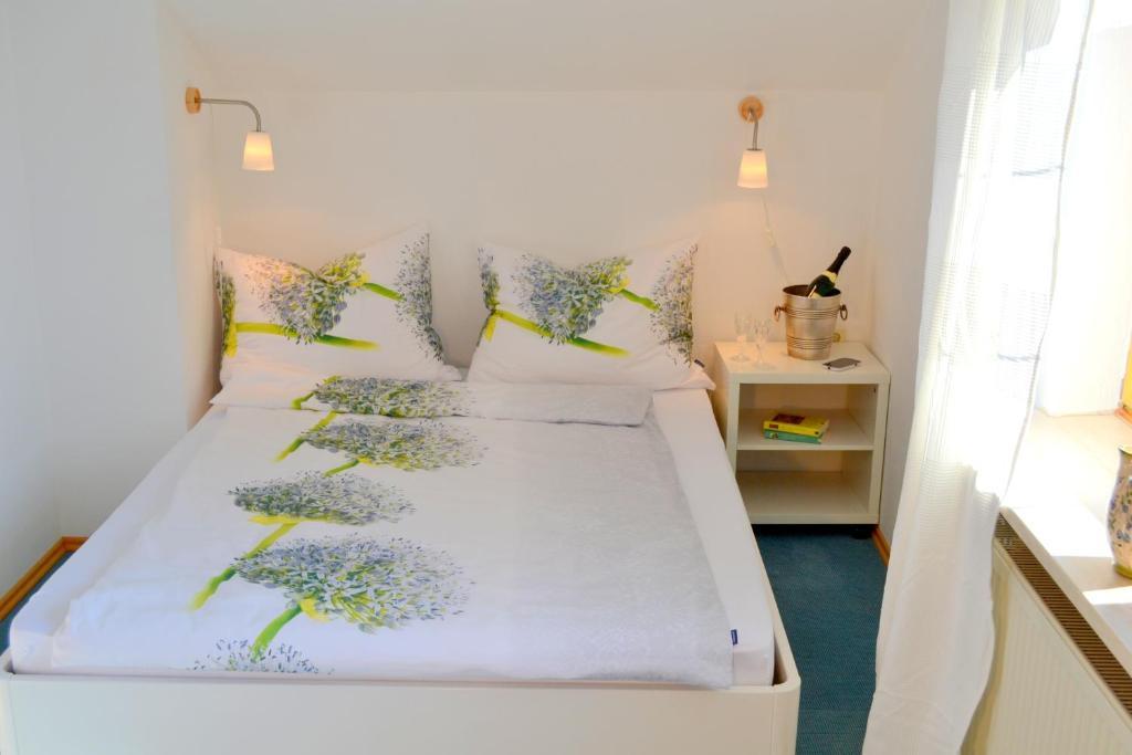 Haus Seegarten Sankt Wolfgang im Salzkammergut Ruang foto